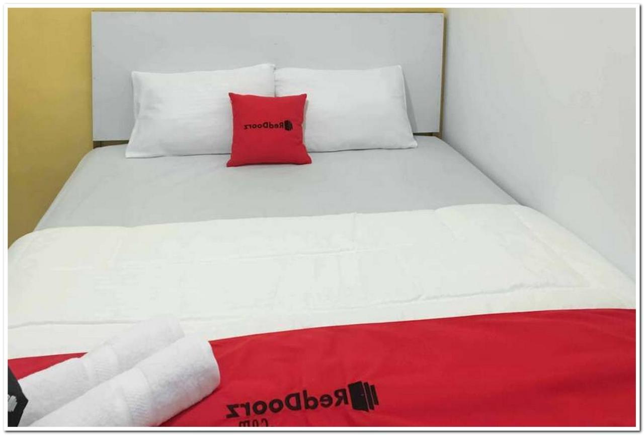 Reddoorz @ Simpang Pos Medan Hotel Exterior photo